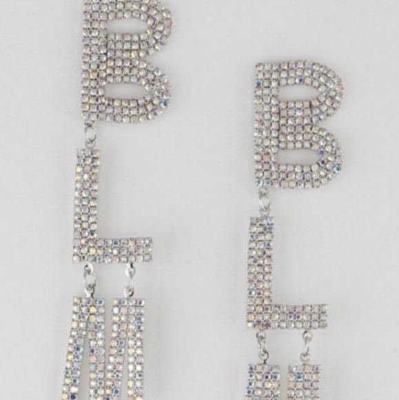 Earrings - Picture 2 of 4